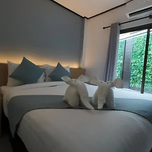 Jong's House- Island Koh Phi Phi Don